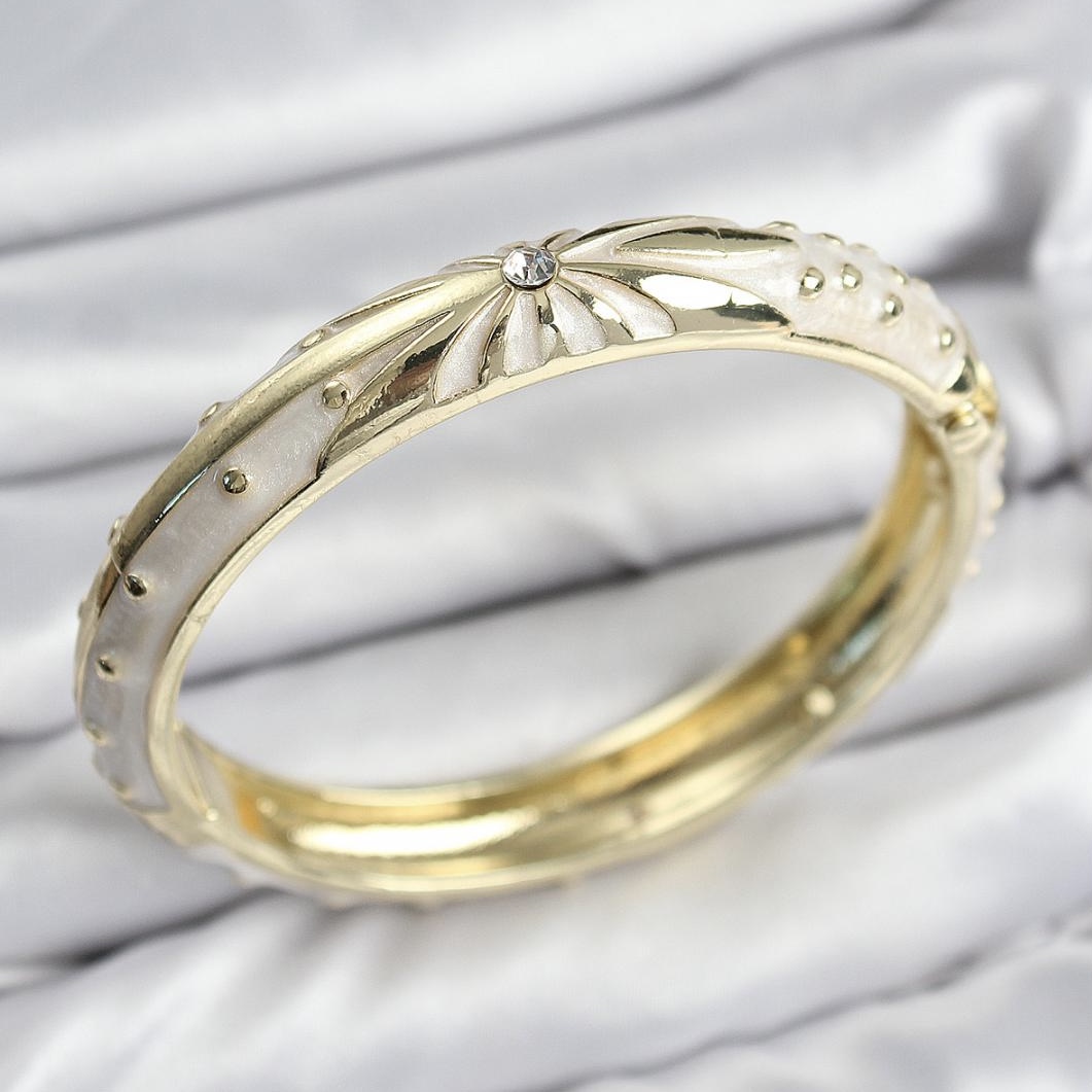 IMG_7625 Mineli Kelepçe Bileklik (Beyaz) - Görsel 1