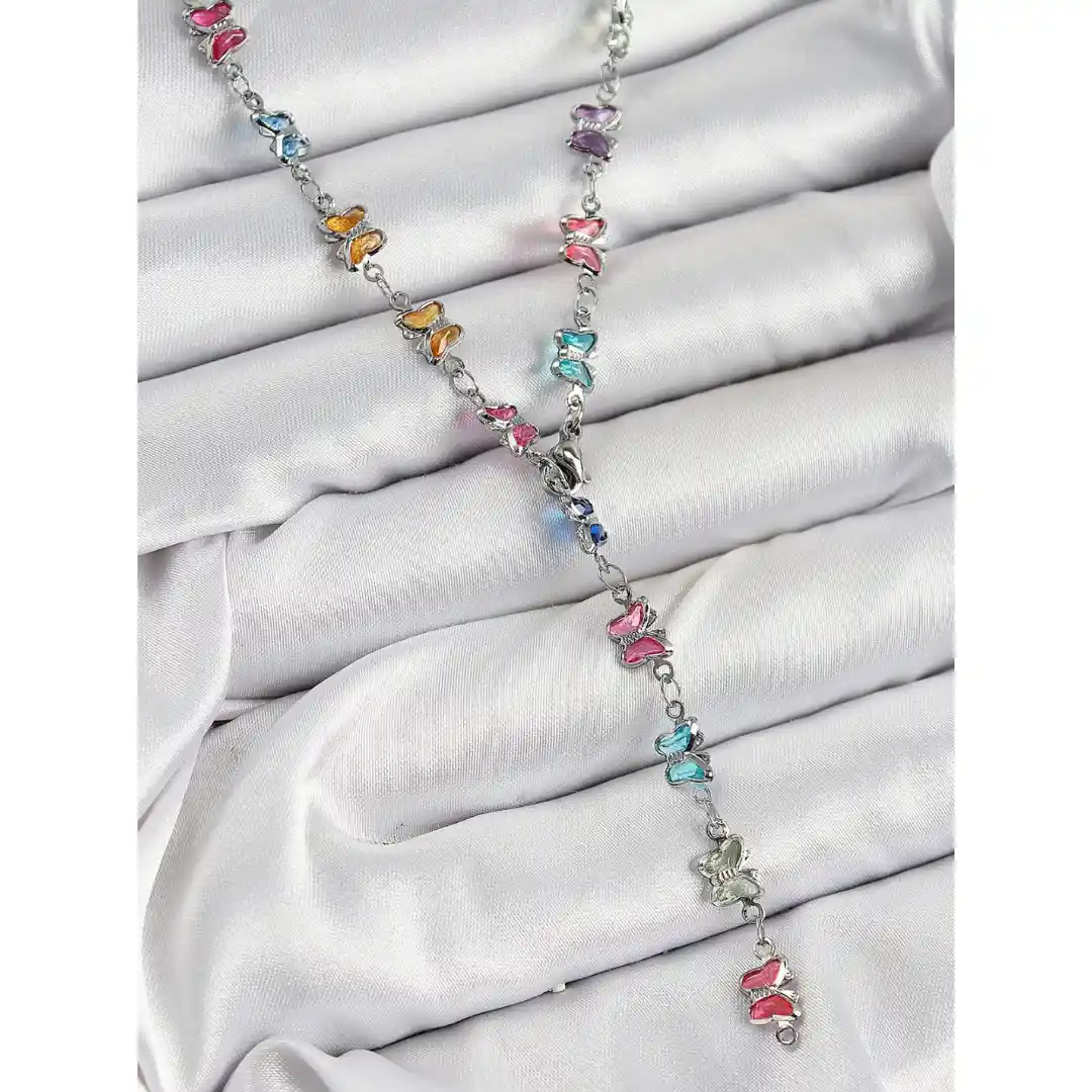 Zirkon Kelebek Taşlı Y Kolye (Gümüş Renk) Görsel 1 Zirkon Kelebek Taşlı Y Kolye (Gümüş Renk) - Görsel 1